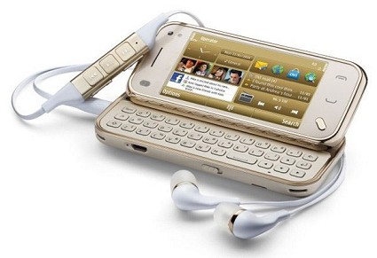 Nokia N97 Mini Gold Edition: esclusiva versione in oro 18 carati del Mini dell?ultimo nato di Nokia